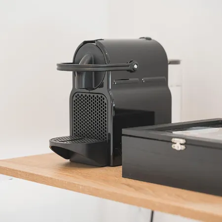 Zentrale Lage, Zwei Schlafzimmer, Waschmaschine *